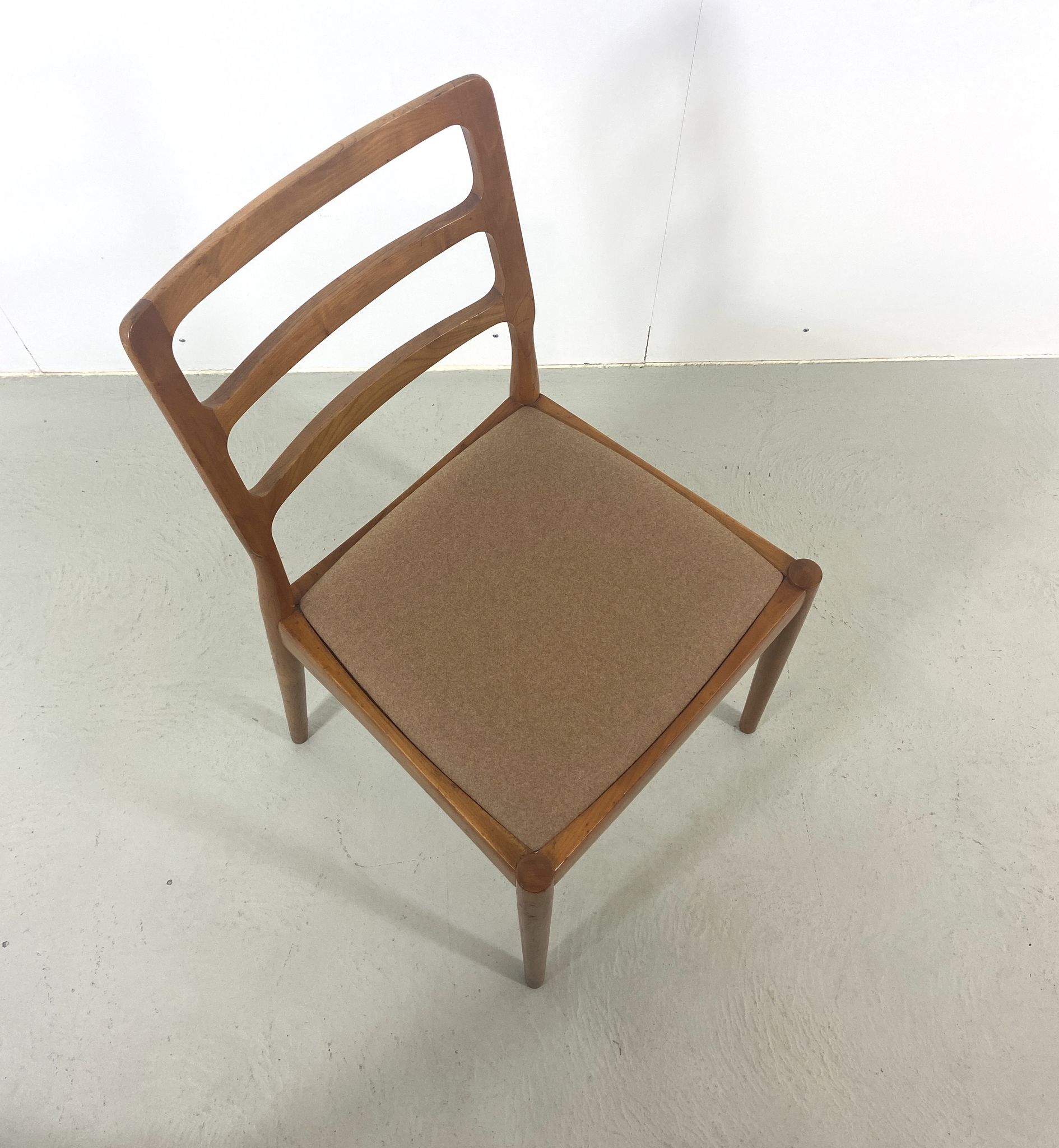 Set of 4 Casala chairs