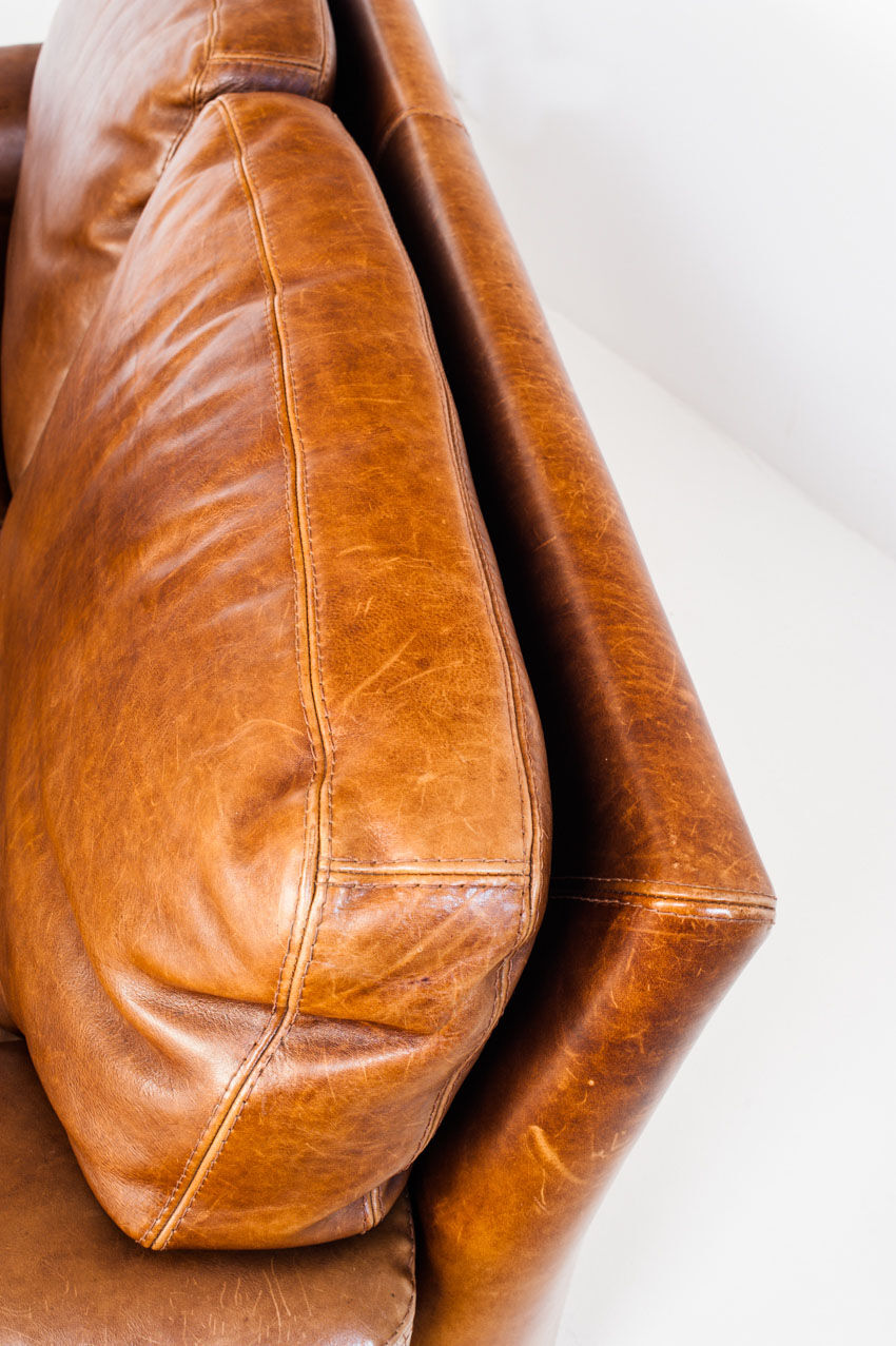 Vintage leather sofa - Convertible into a bed - France, 1990s
