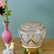 Lampe à poser globe vintage art déco en verre rose et doré