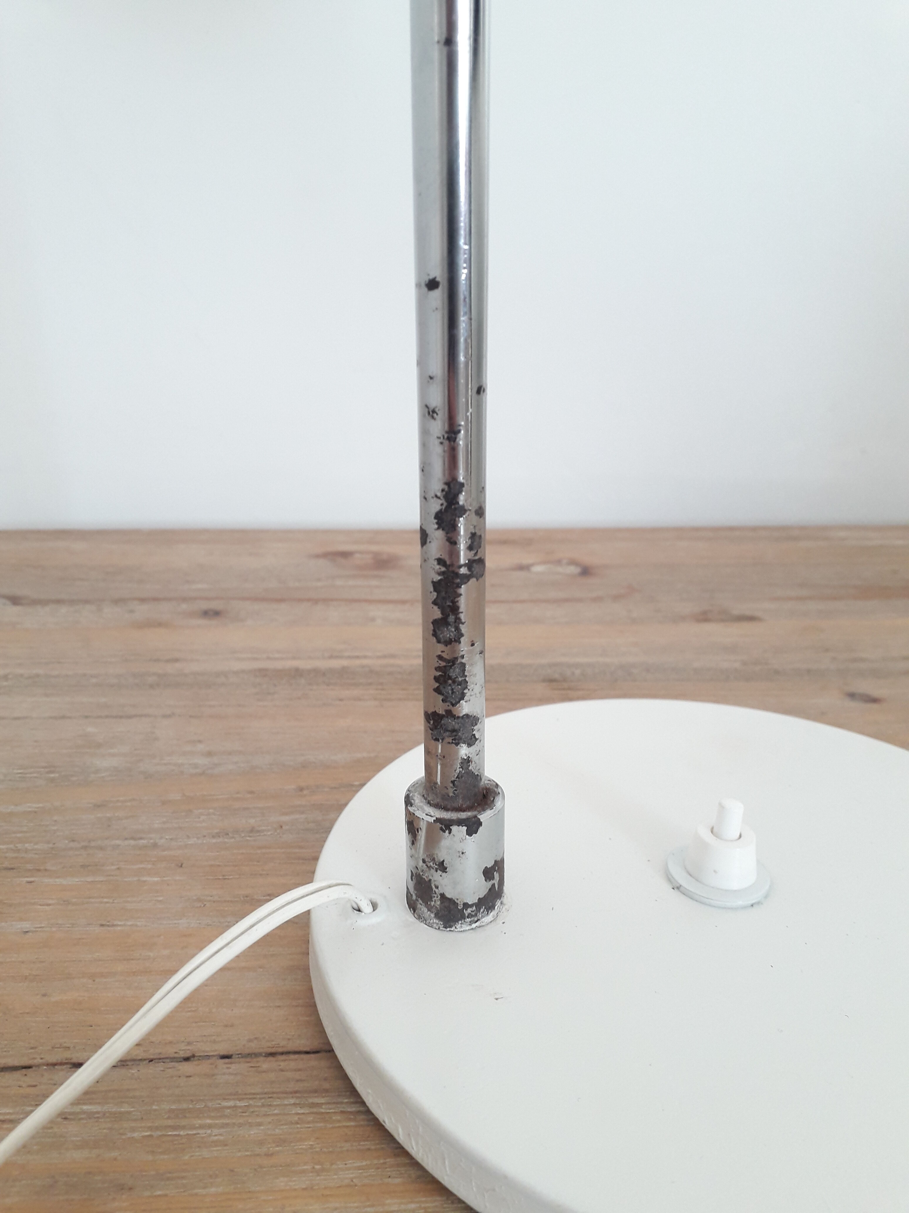 Large lamp Space age EyeBall lacquered white 1970