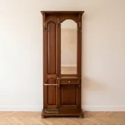 Porte-manteau ancien en bois avec miroir