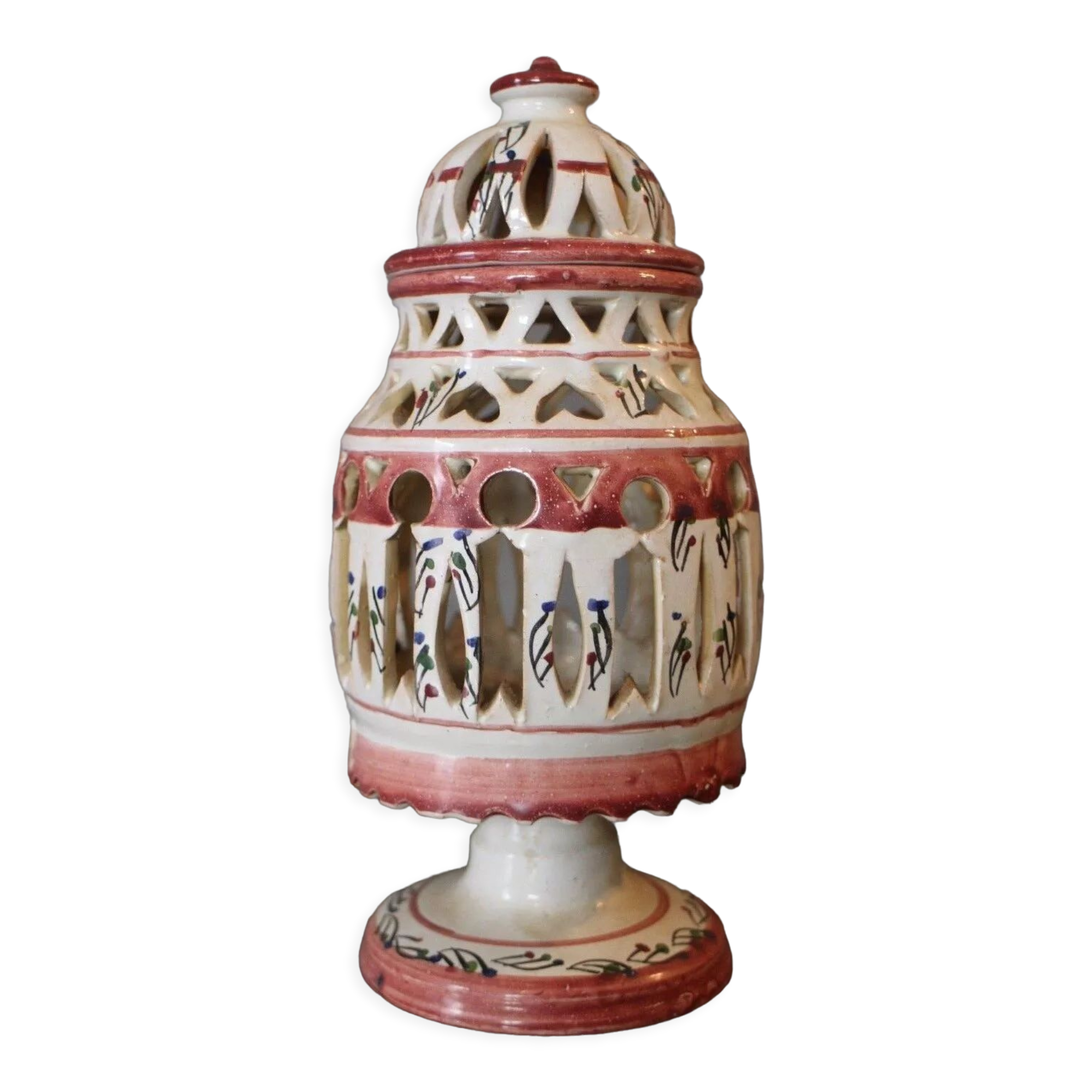Tealight lamp foot with openwork earthenware decoration