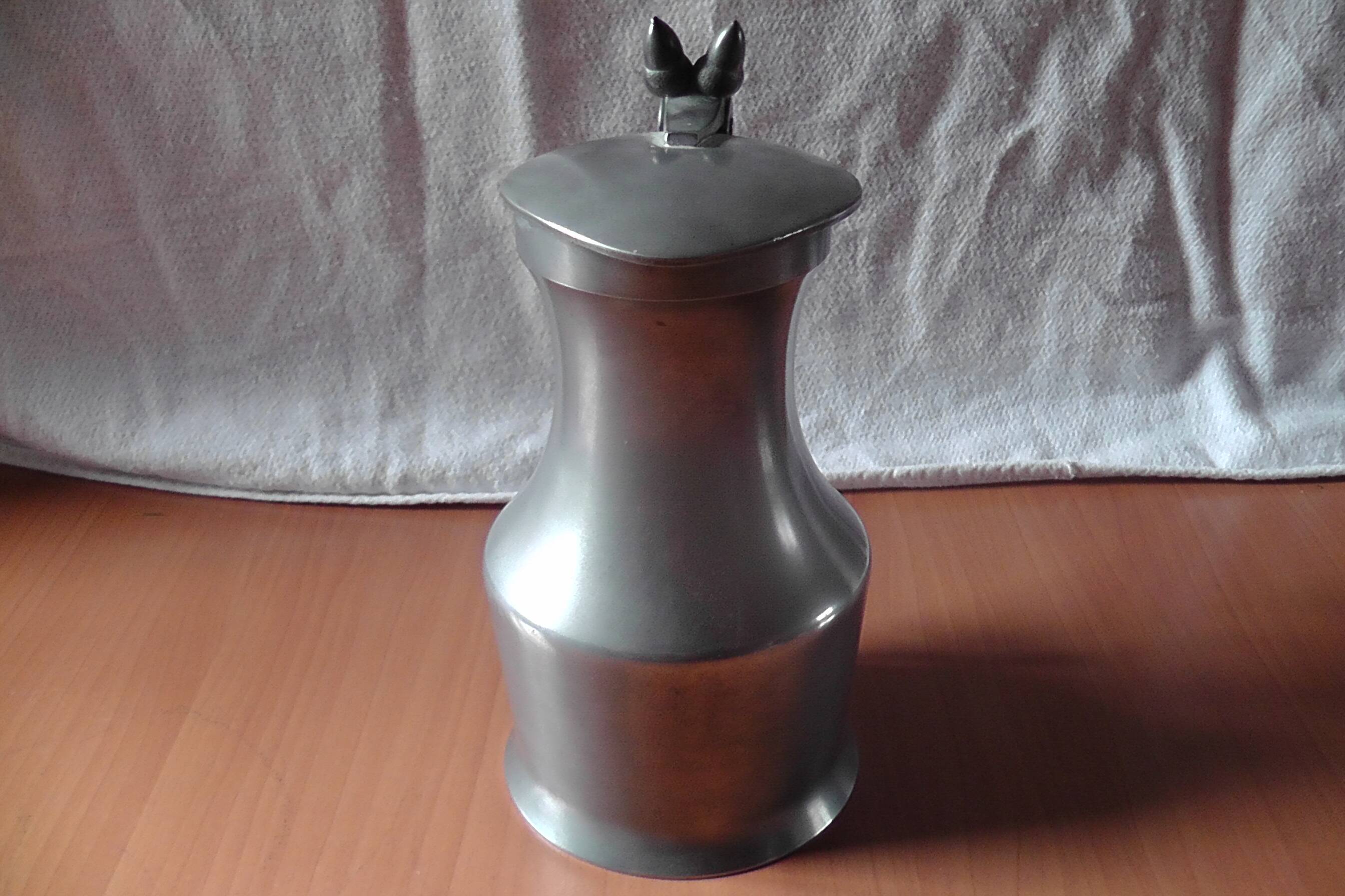 Pewter Mug - Etain du Manoir