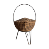 Tripod rattan basket