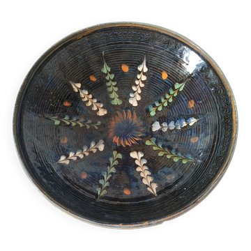 Large handcrafted glazed bowl – radiant floral decoration