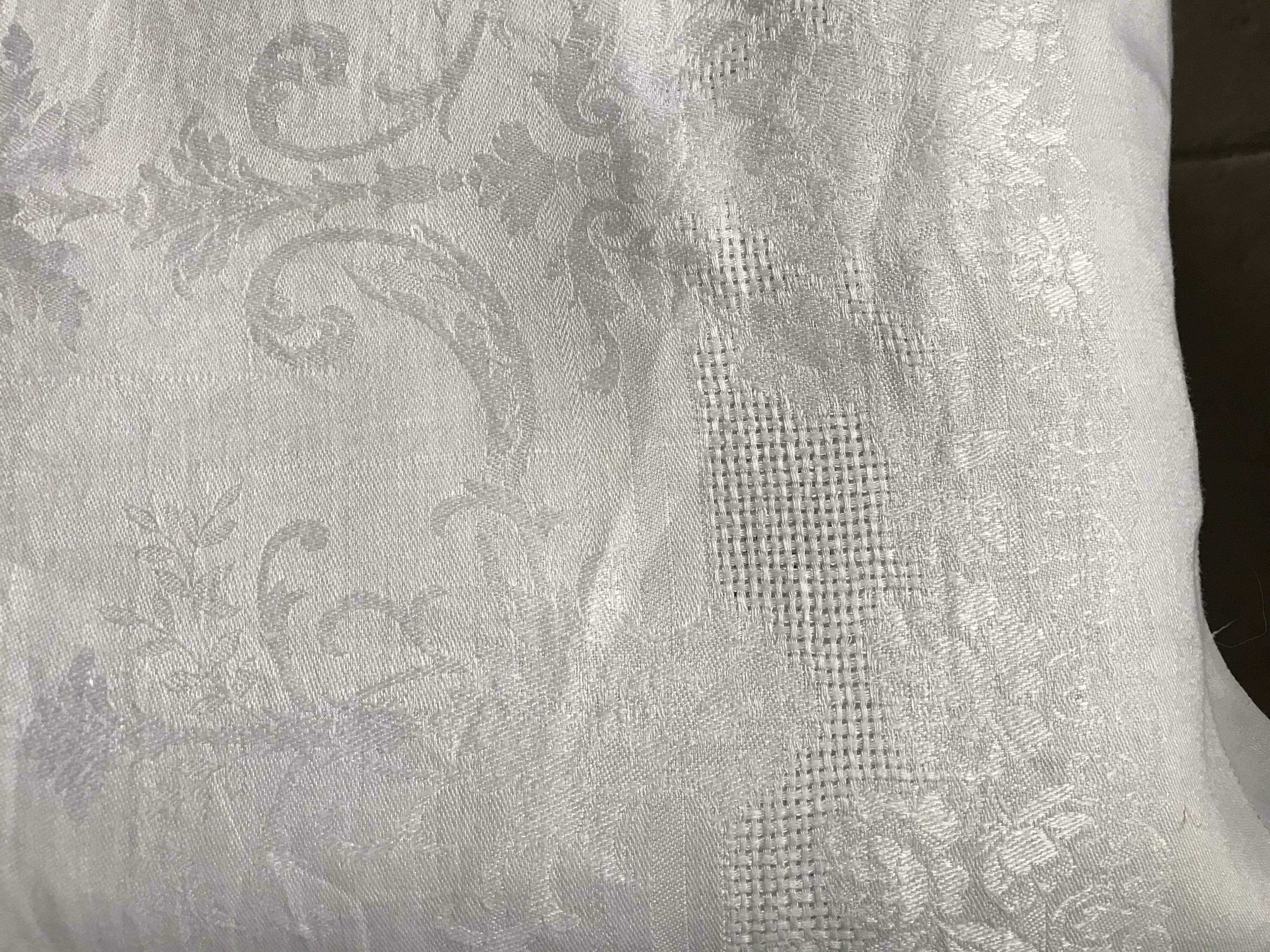 Damask tablecloth 170x148