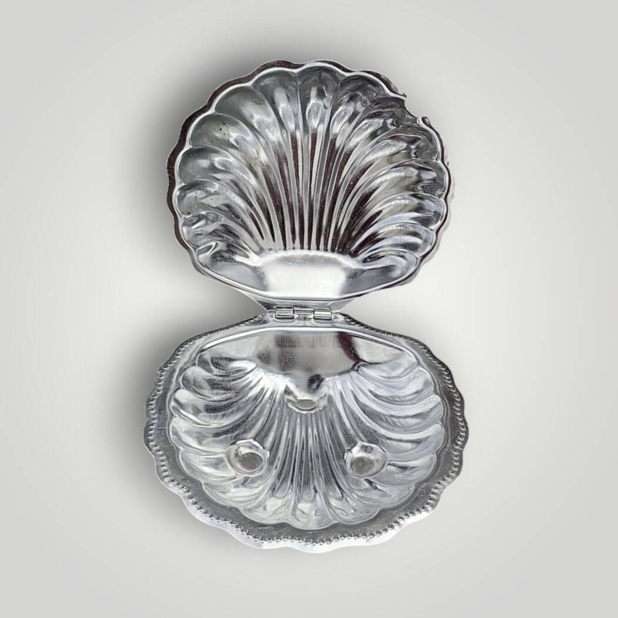 Vintage shell butter dish in stainless steel and cobalt blue glass with knife