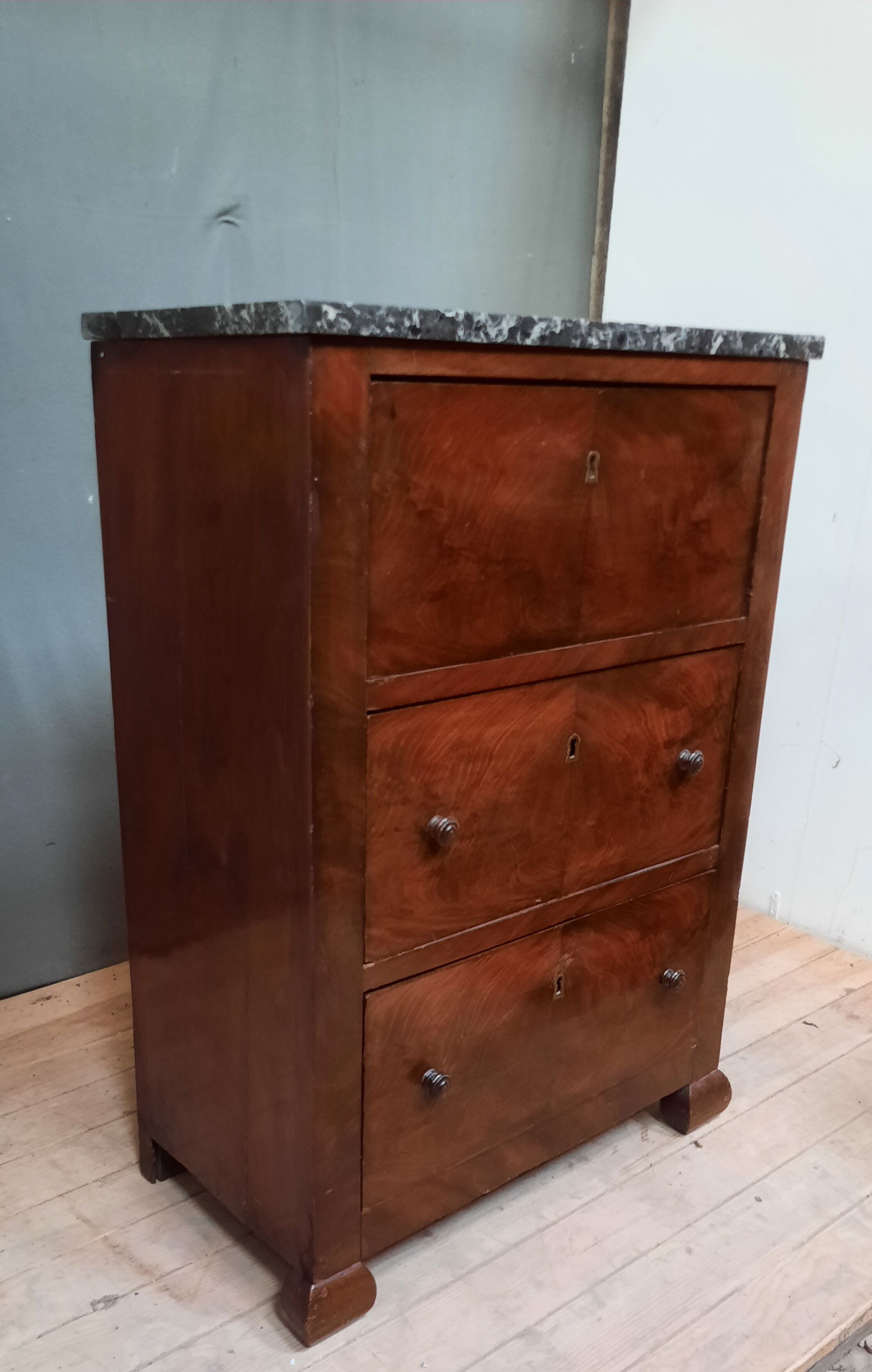 Mahogany stocking secretary louis philippe