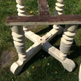 Dining room table