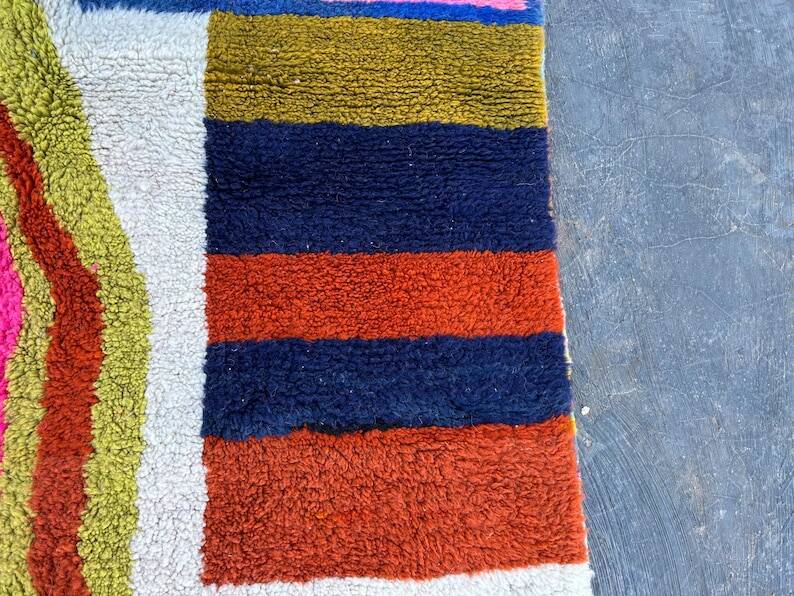 Berber Moroccan rug decorated 250cm x 150cm