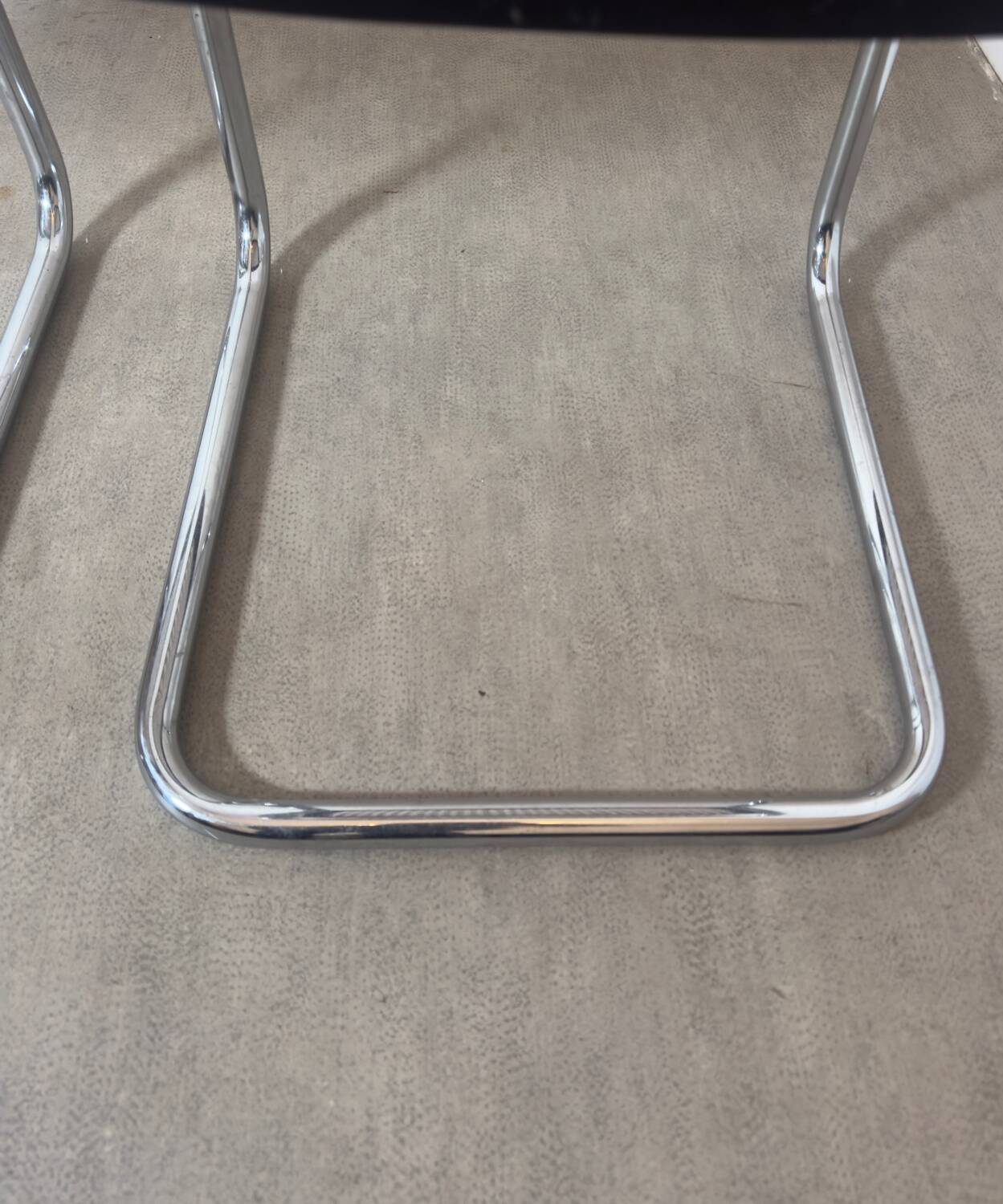 Paire de chaises Marcel Breuer  cesca b32