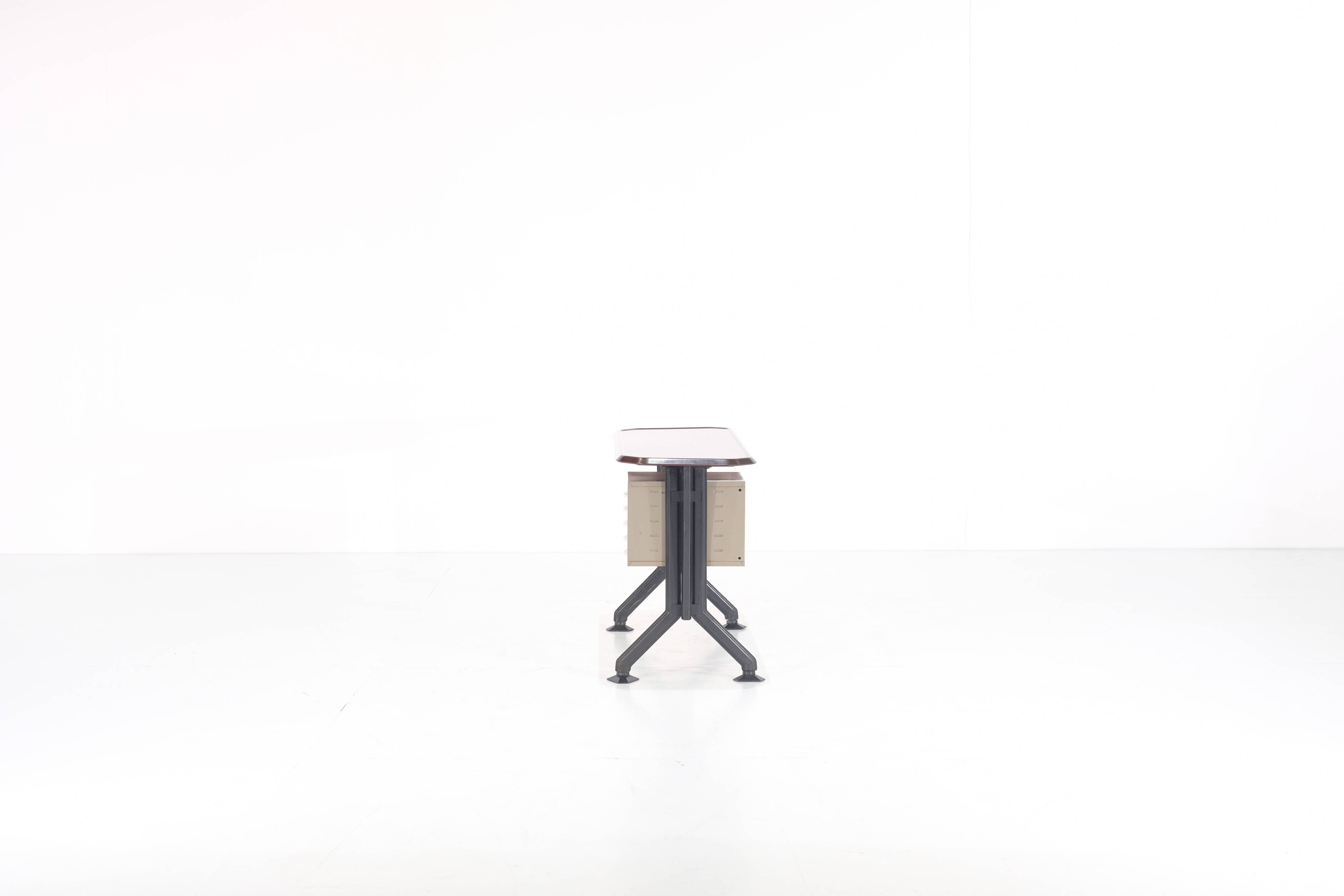 Small Arco desk by BBPR for Olivetti Synthesis - 1960s