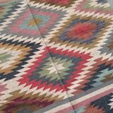 Kilim rug in jute and cotton. 125cm x 195cm