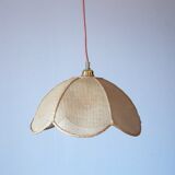 Flower suspension in natural fiber