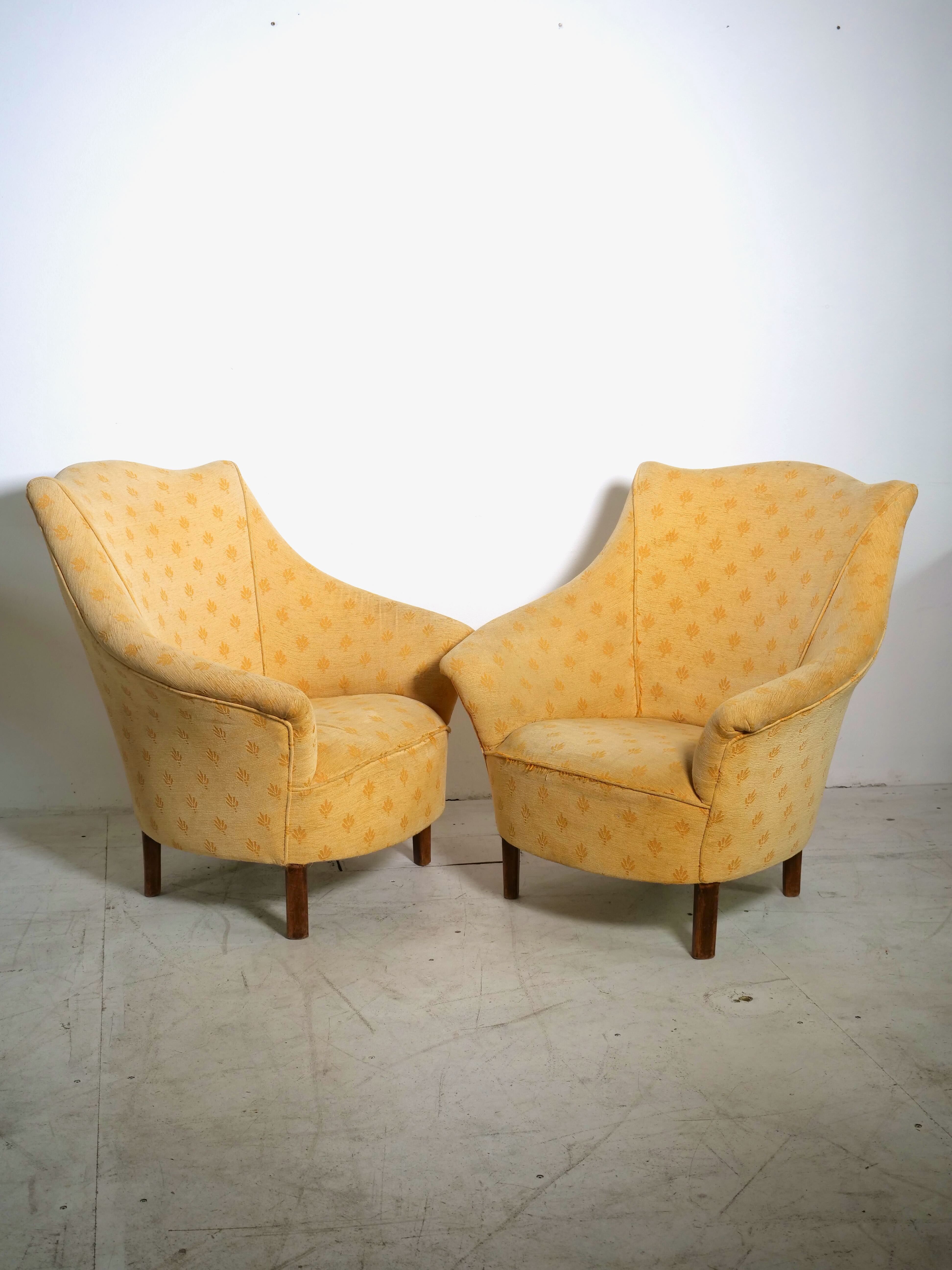 Pair of yellow vintage armchairs