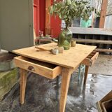 Farm table with 2 drawers