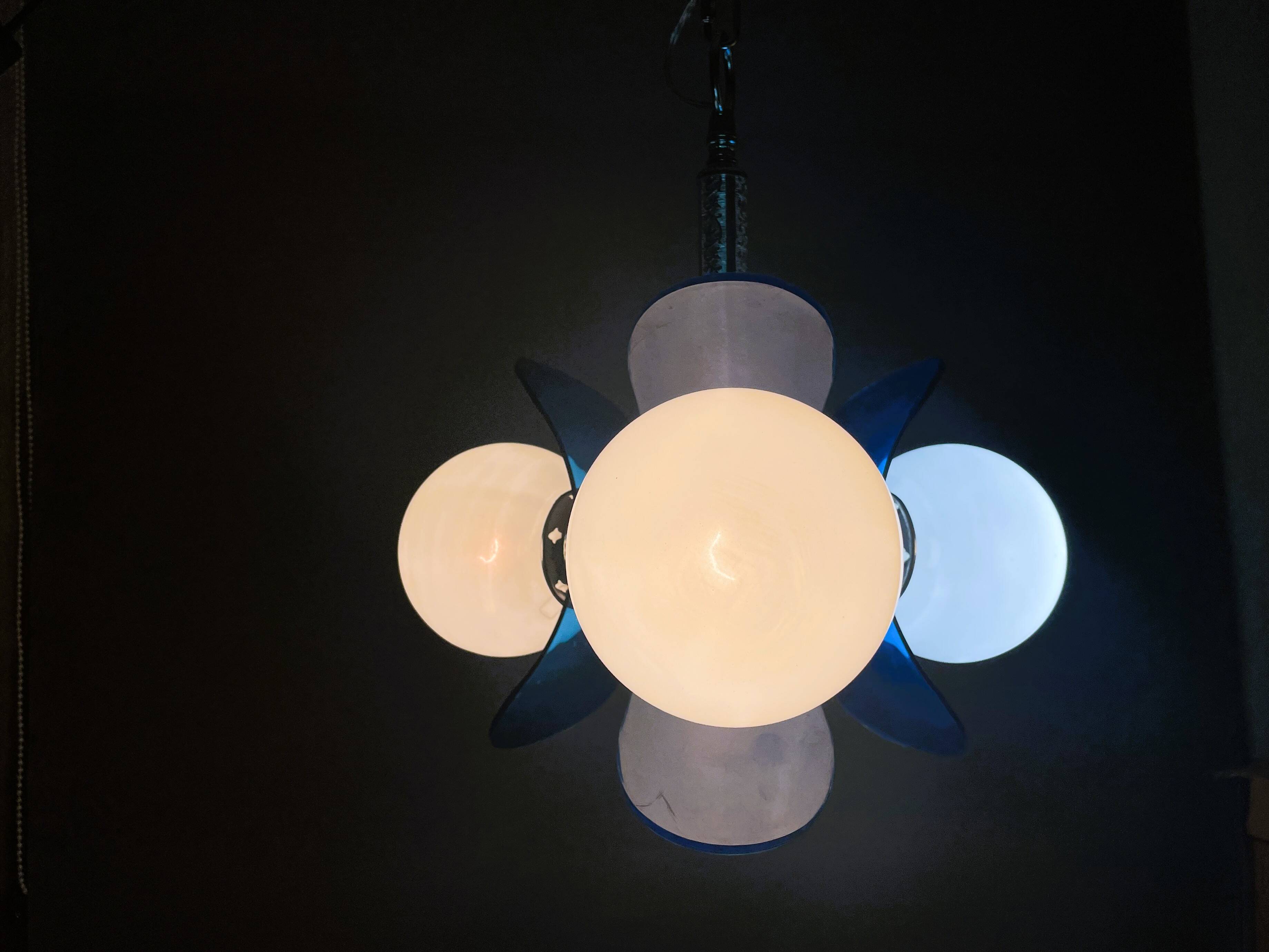 3 light modern chandelier