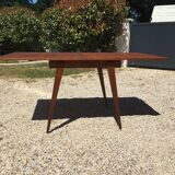 Folding table