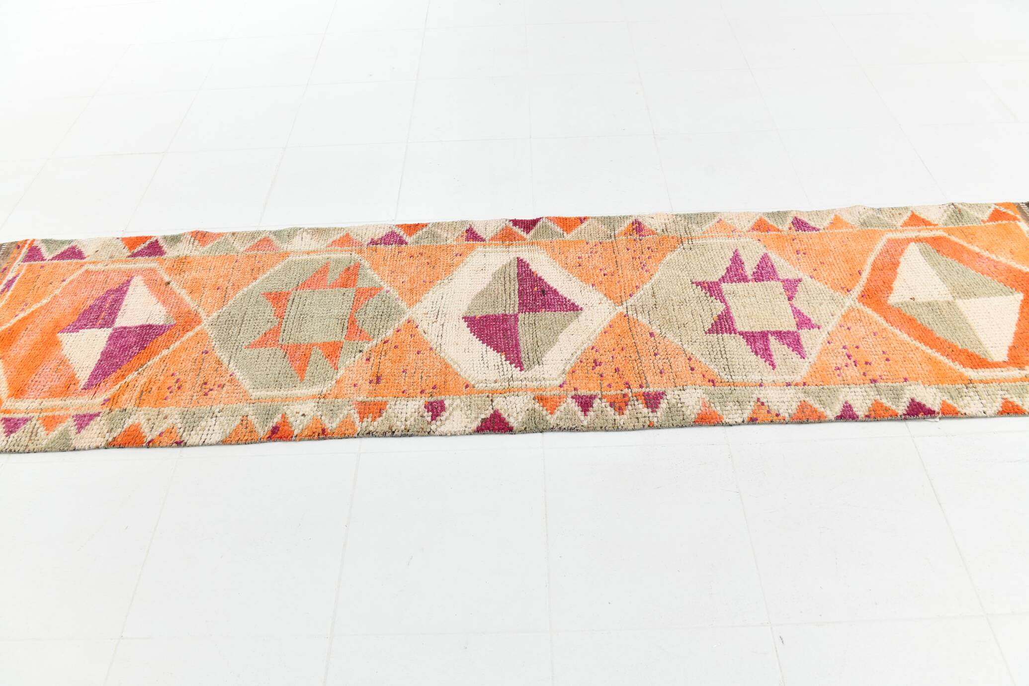 Tapis runner vintage berbère, motifs géométriques orange violet, 74x307Cm