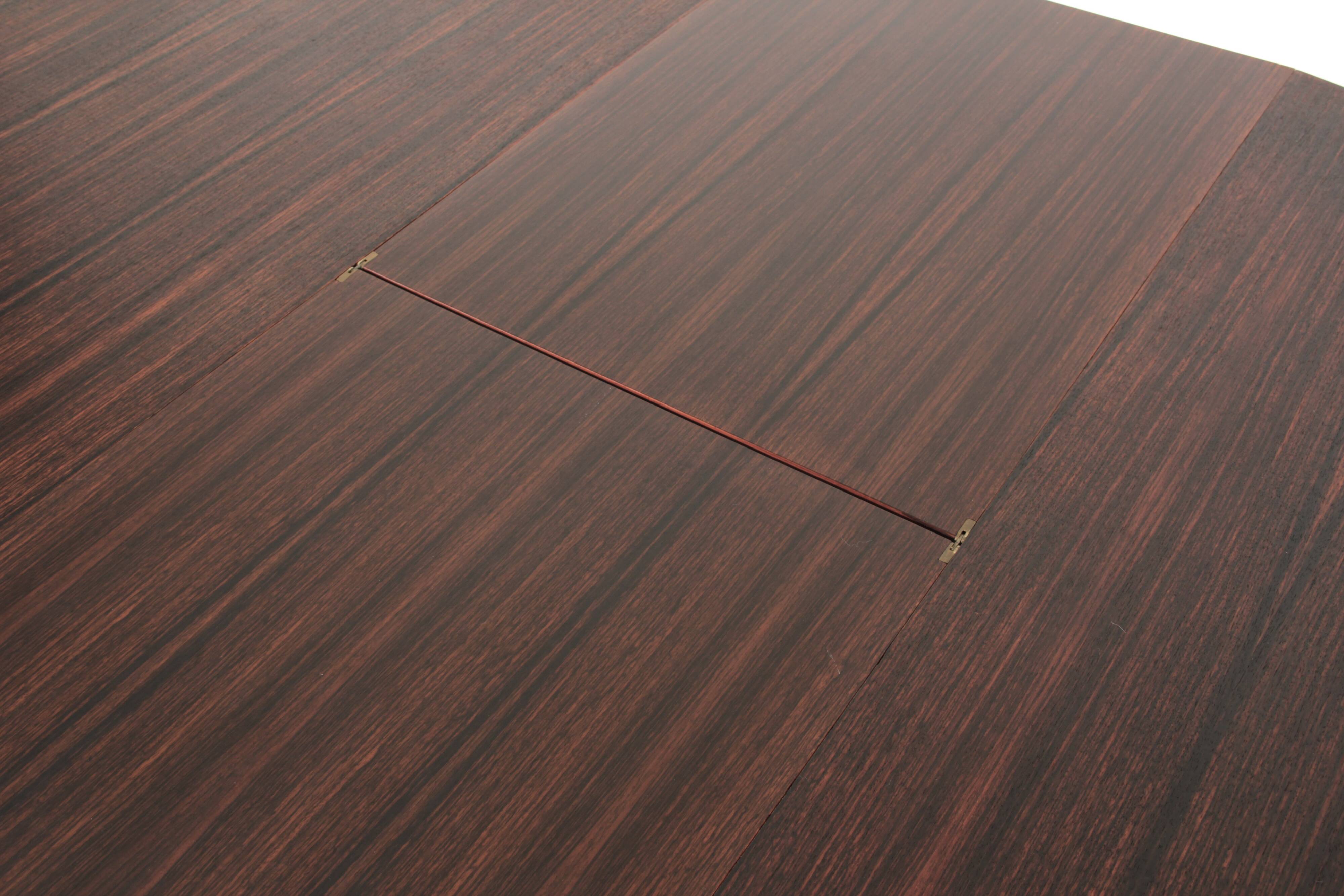 Rio rosewood dining table for 4/8 people.