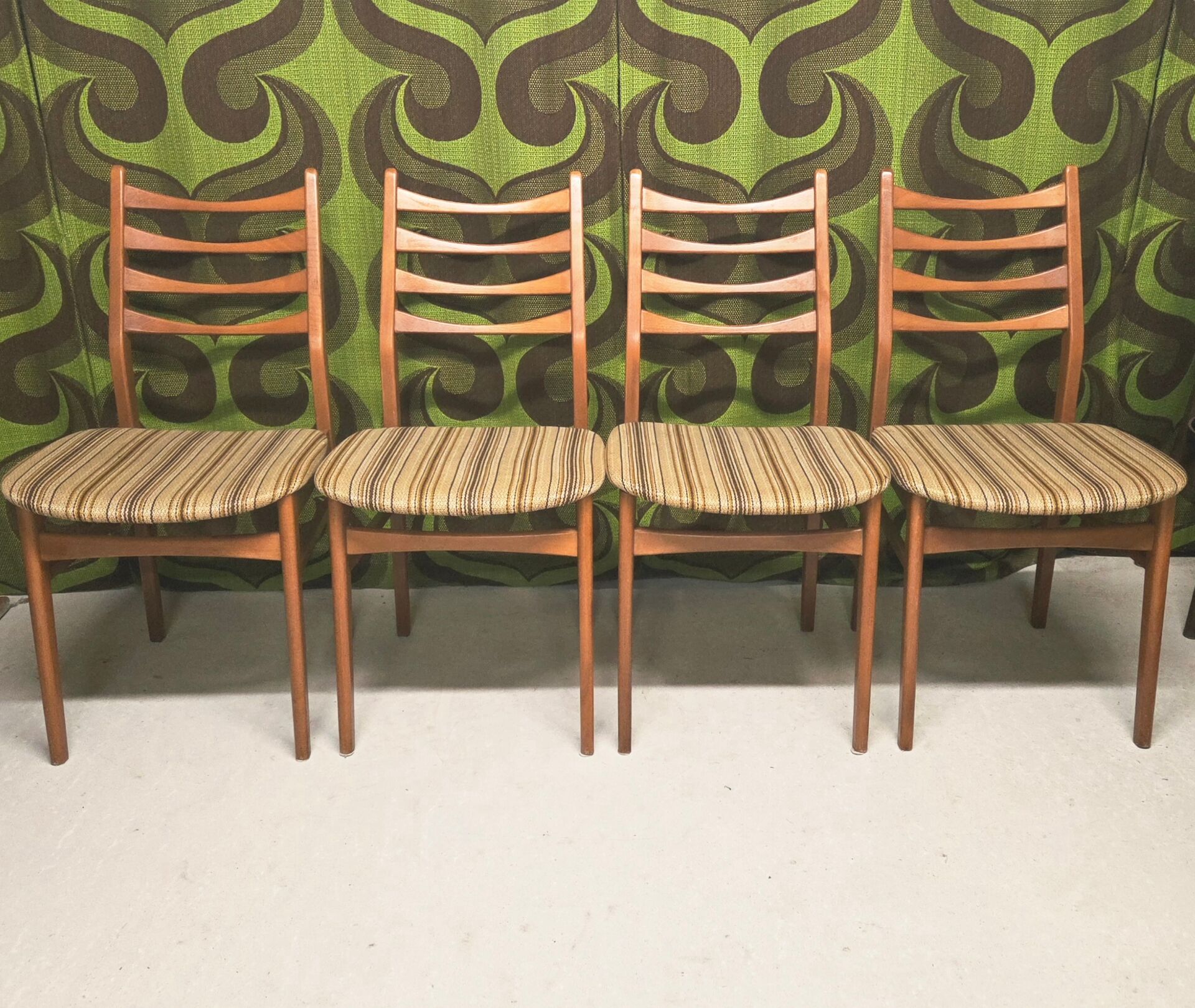 Set of 4 vintage Scandinavian chairs from the 60s/70s.