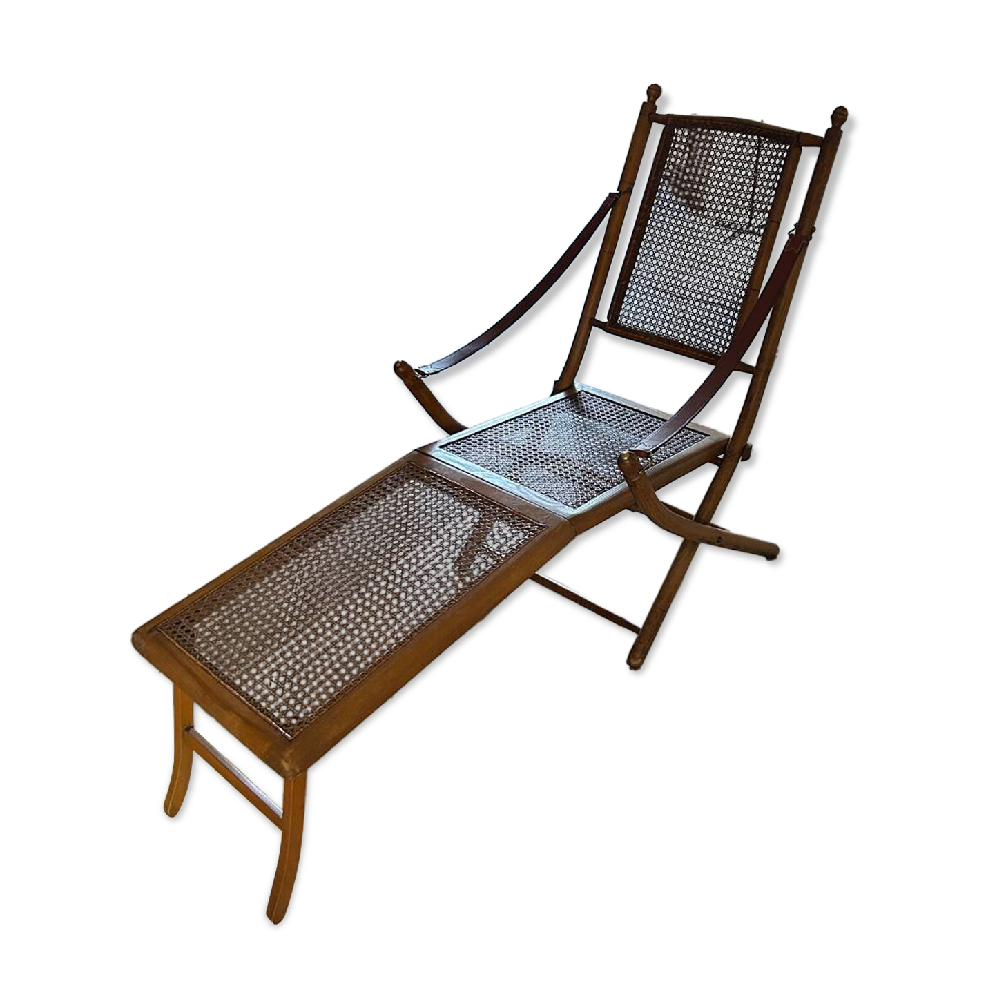 Wooden cane lounge chair