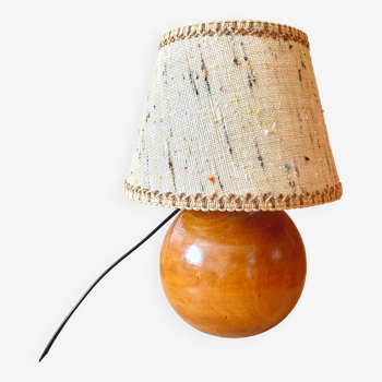 Wooden ball foot lamp
