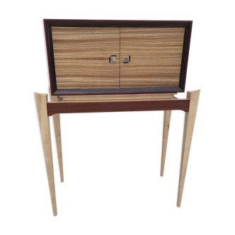 Cabinet contemporain