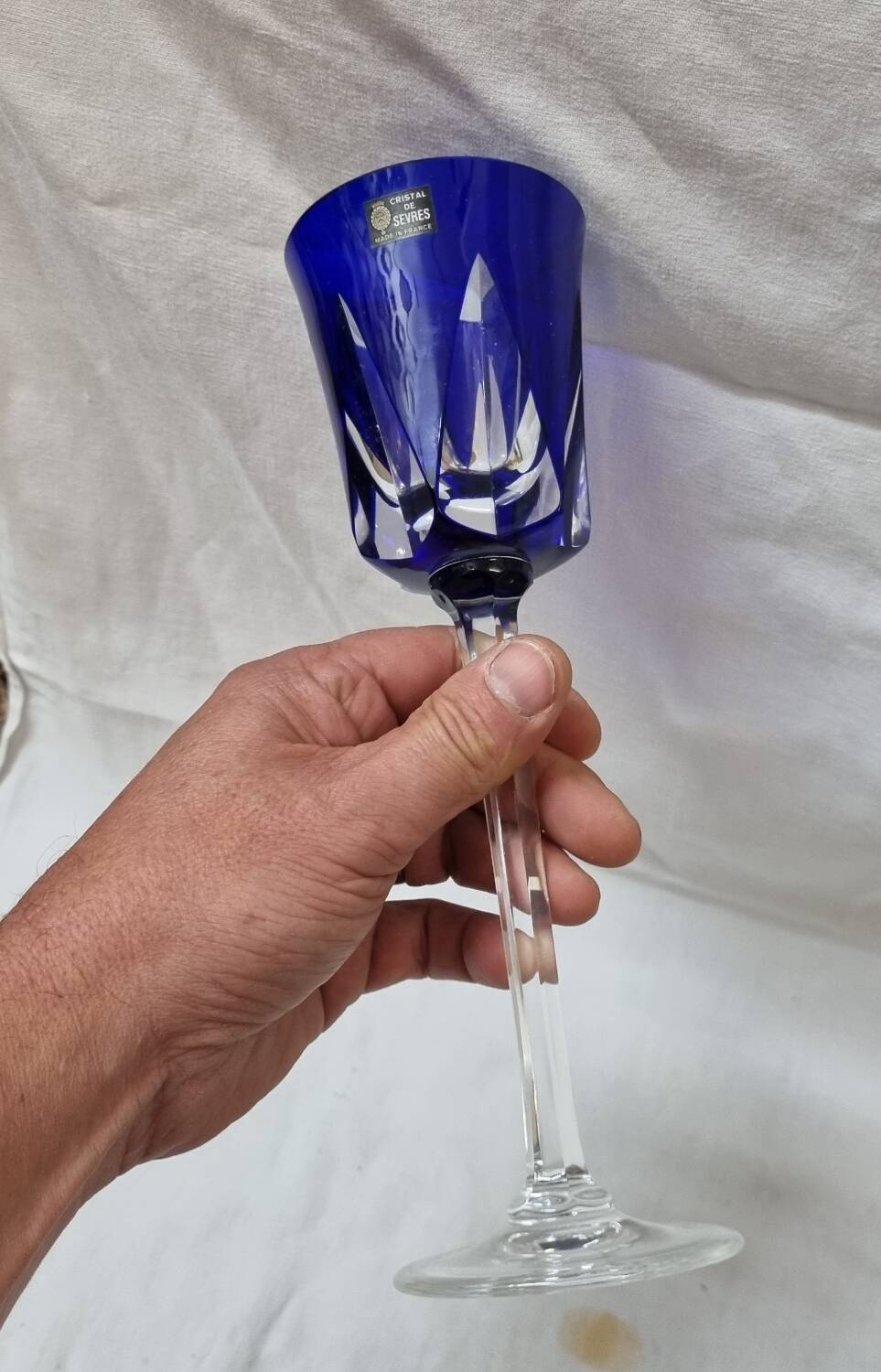 6 colored stemmed glasses in Sèvres crystal, 1980