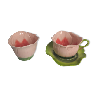 Teacup and pot set