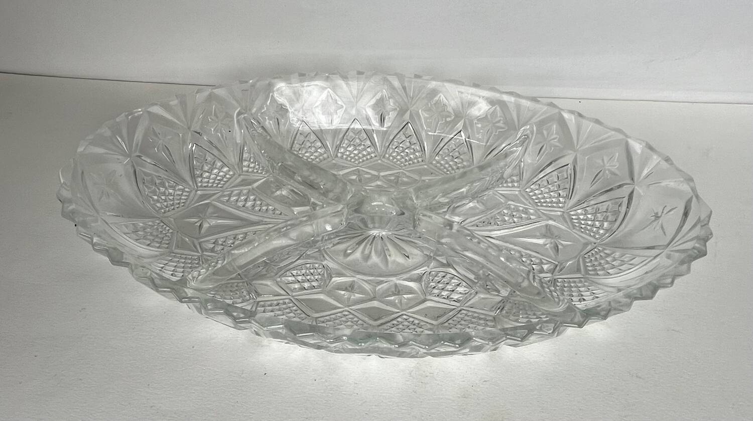 Glass compartment dish