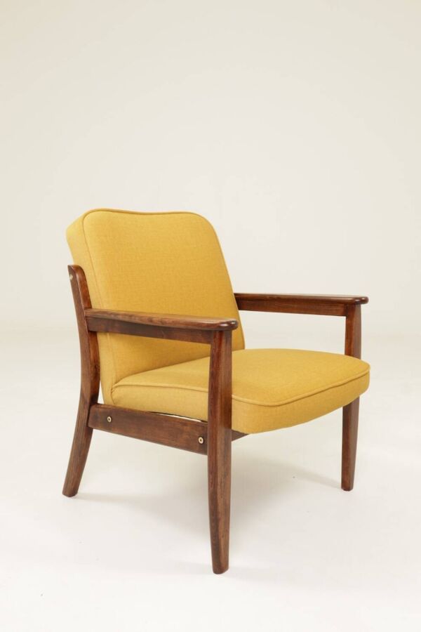 Fauteuil vintage style scandinave jaune rétro velvet 1960