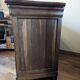 Commode en chêne blond mouluré