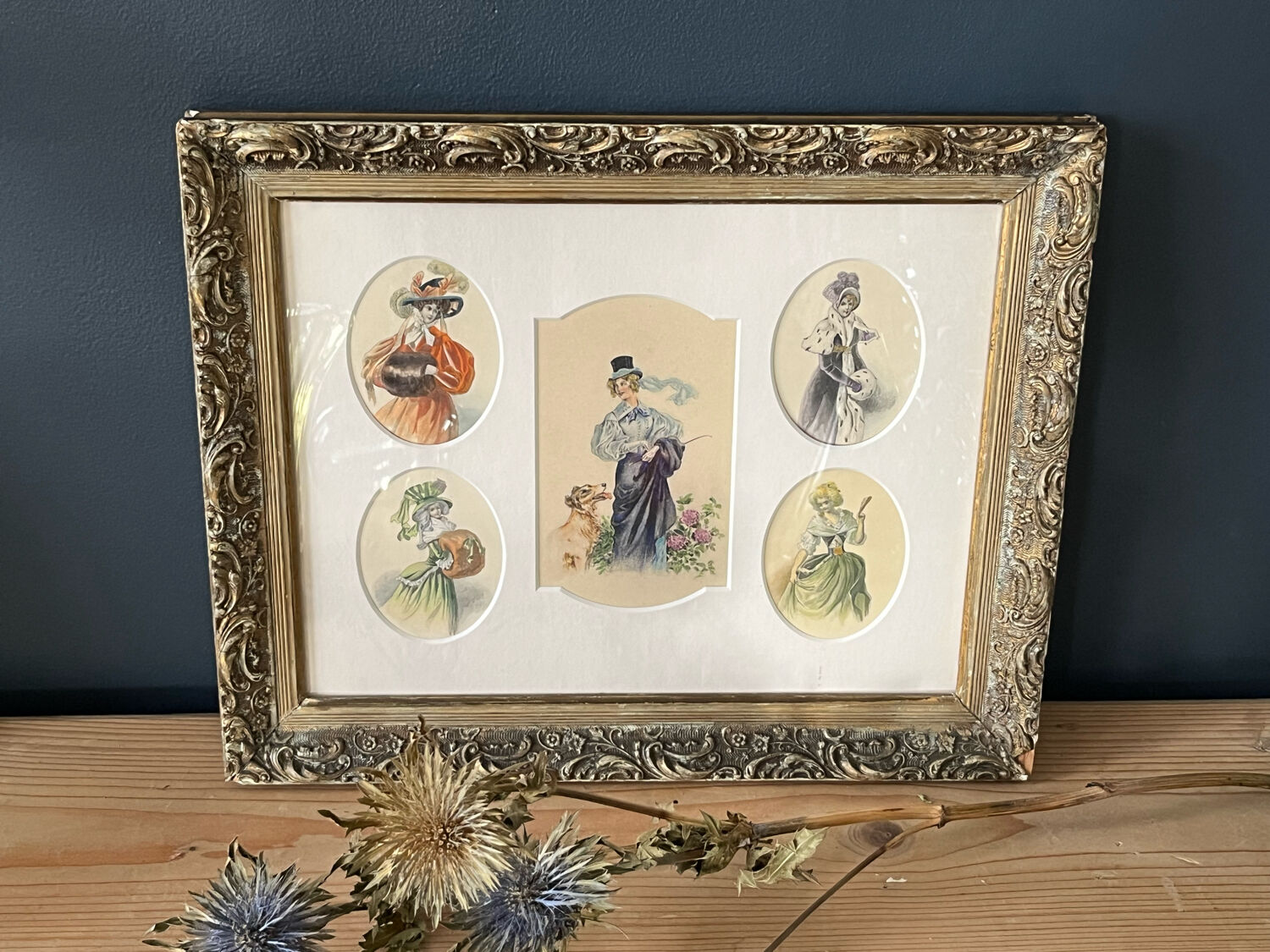 Painting of elegant women