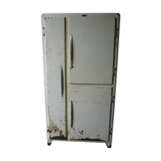 Three-door metal cabinet old CDS France