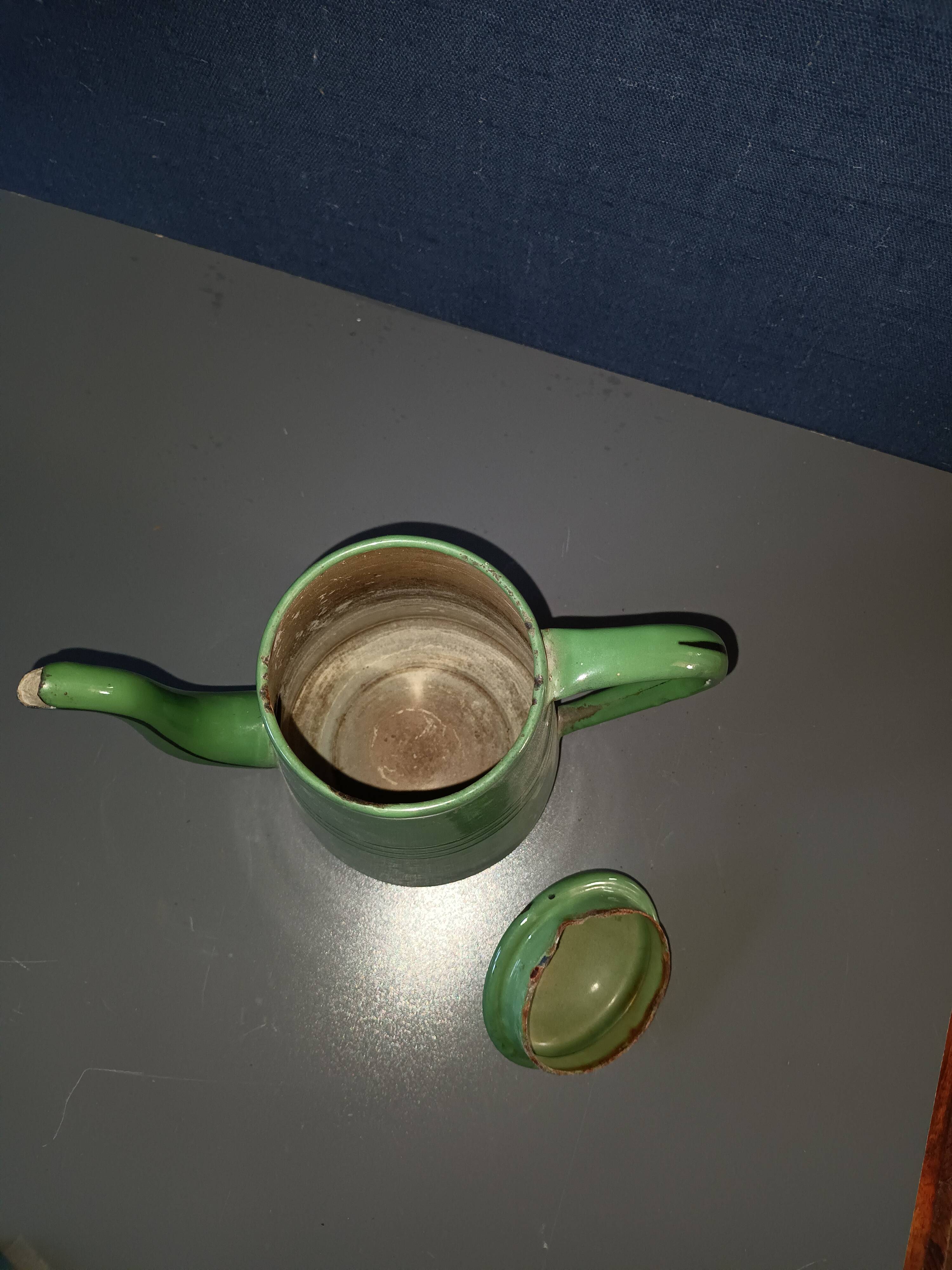 Green enameled coffee pot