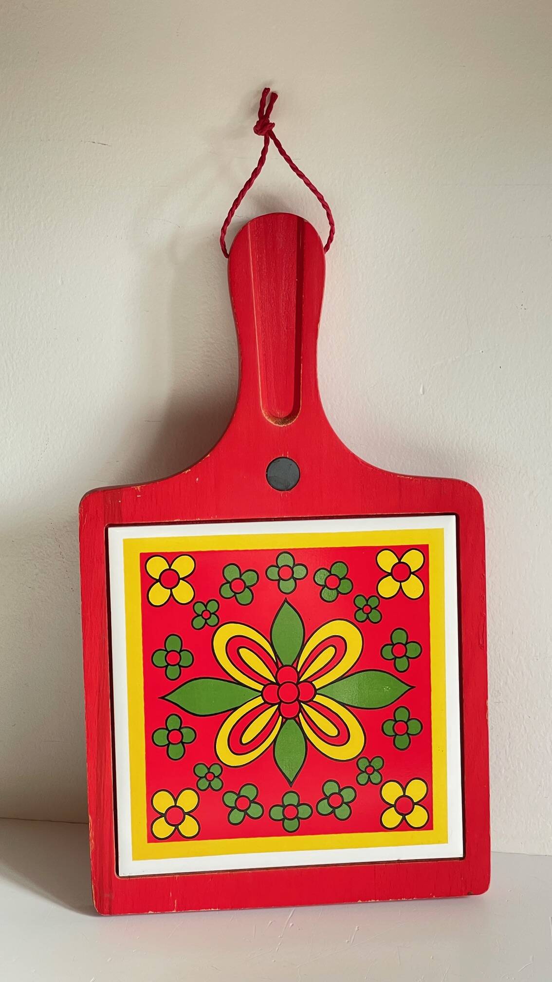 Vintage Red Plate Mat
