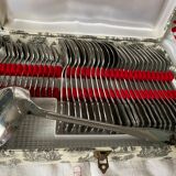 Complete stainless steel housewife