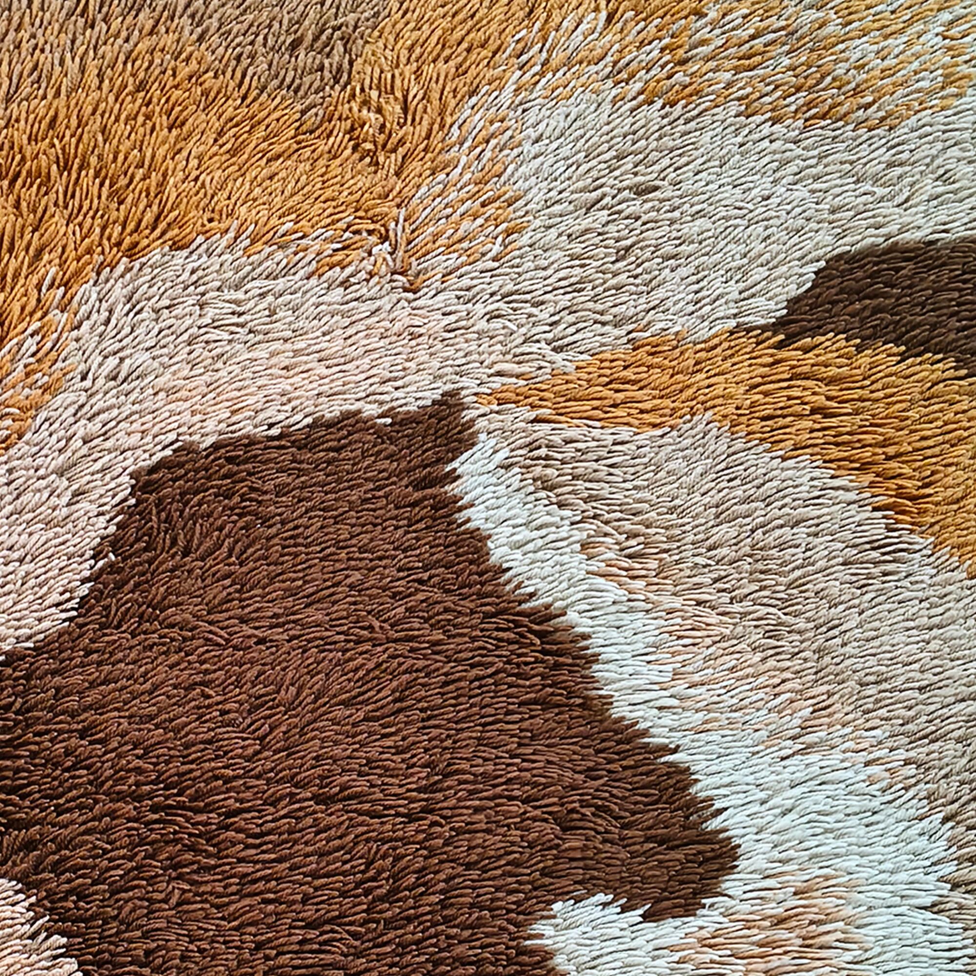 1970s Space Age Wool Rug | Mid-Century Modern Organic Wave Pattern. Made in Italy