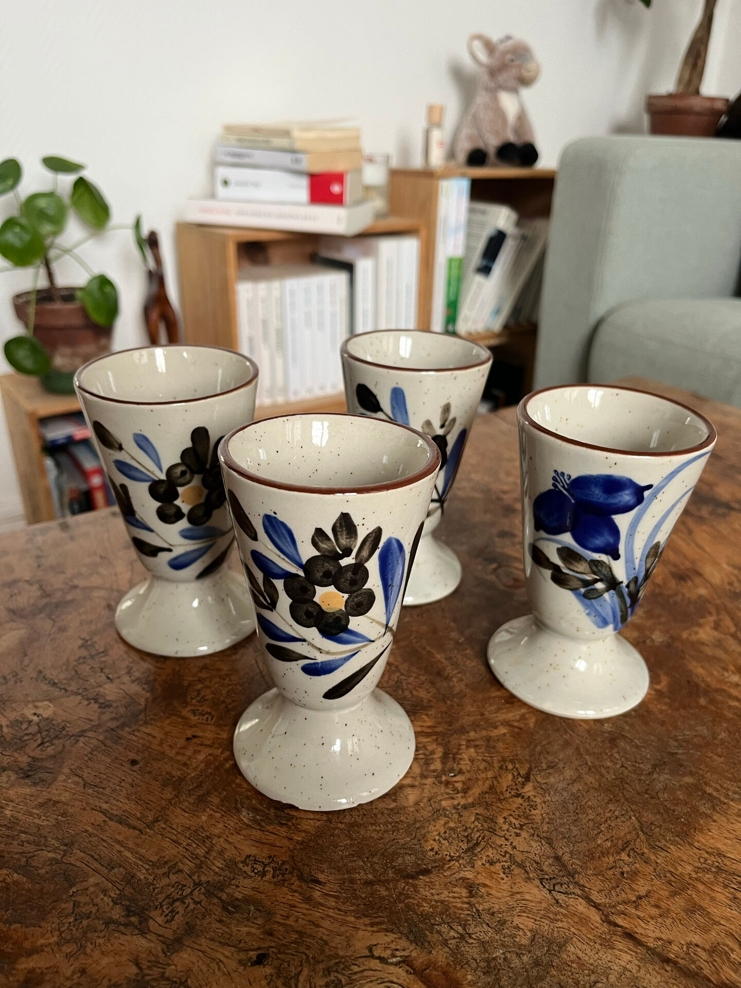 4 mazagrans décor floral