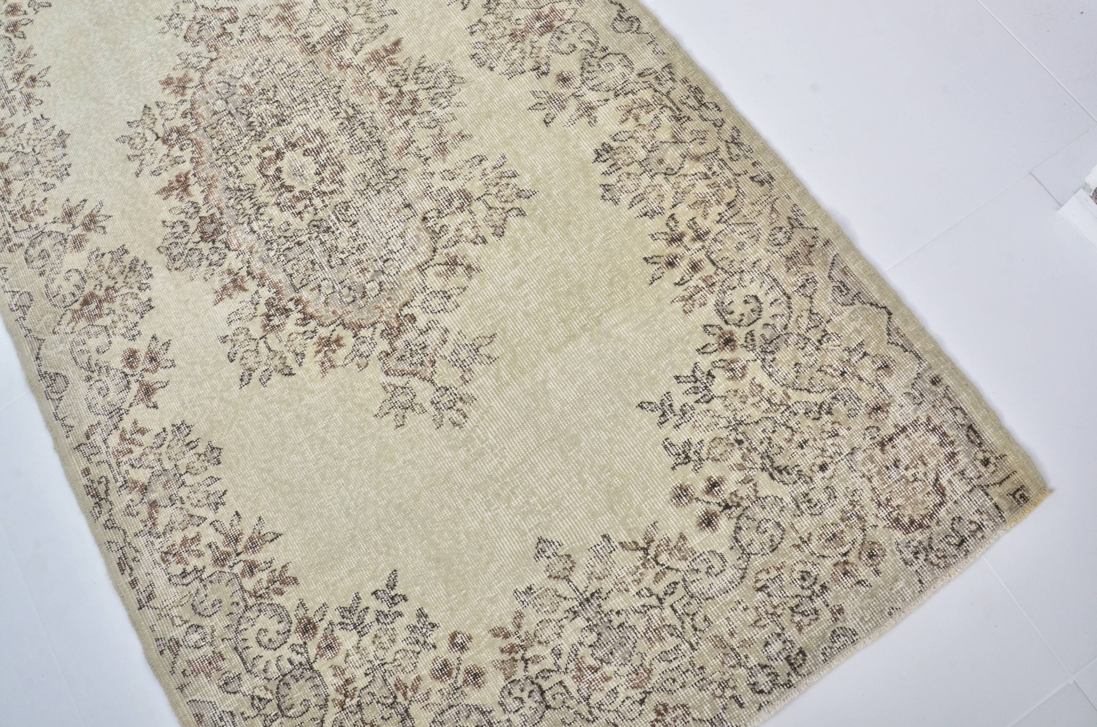 Vintage Anatolian Kurdish Rug sku3118