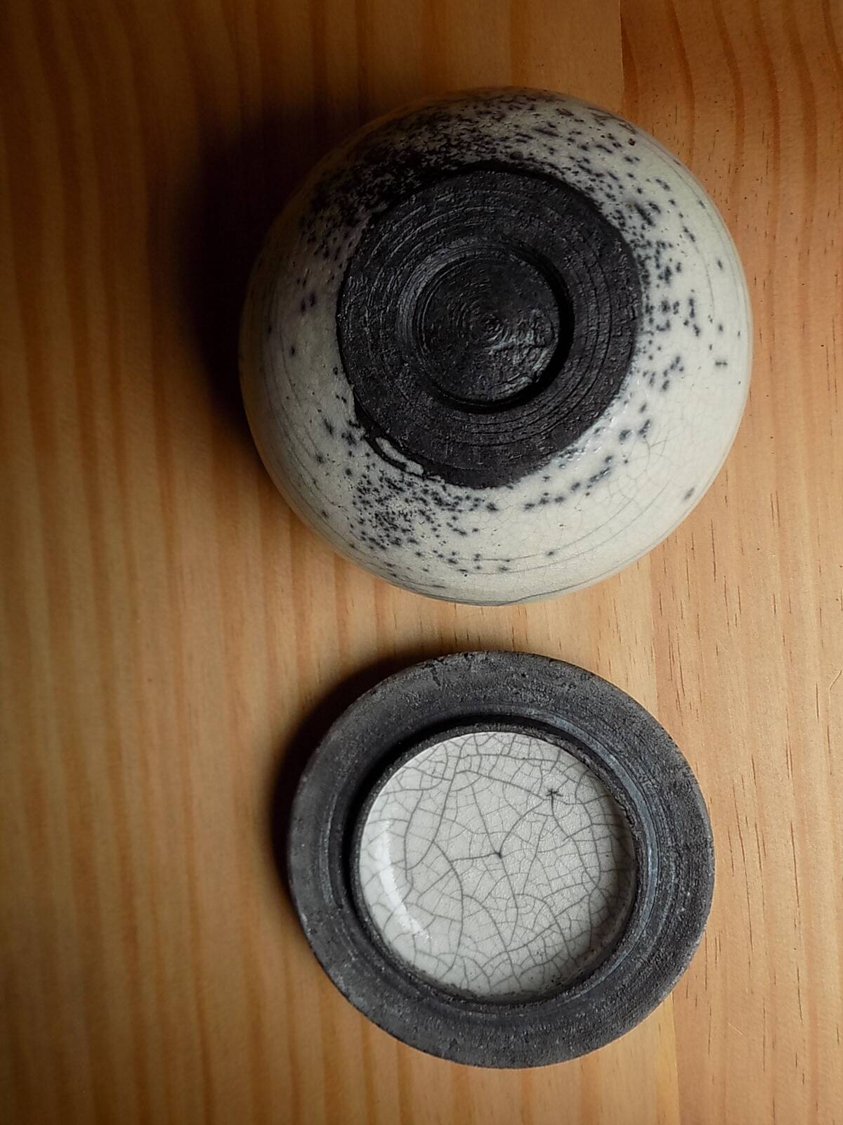 Pot – raku terracotta box