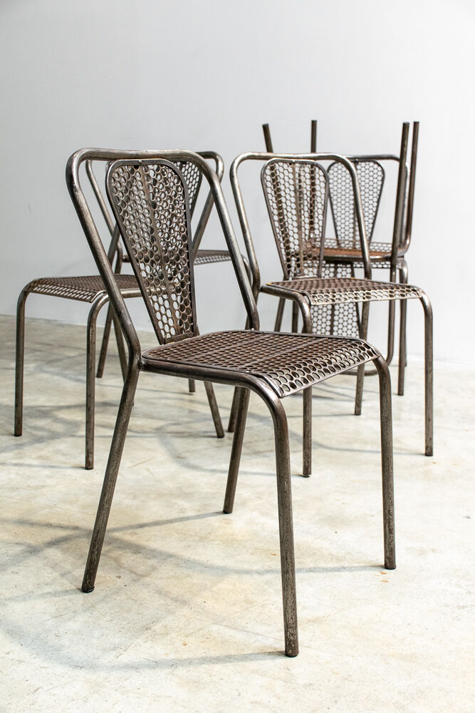 Série de six chaises industrielles tôle performée René Malaval 1950’