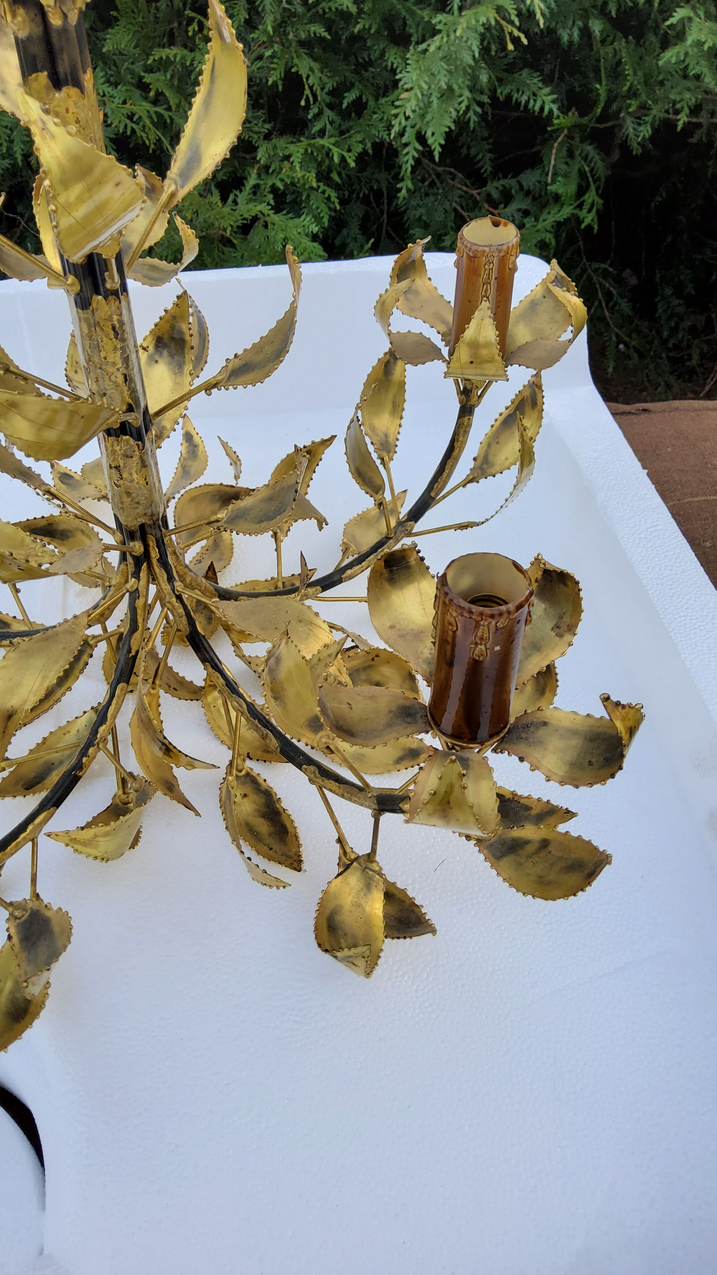 Lustre gold metal leaves from the 50s