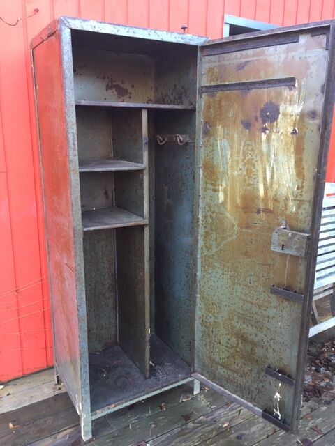 Cabinet / locker room industrial