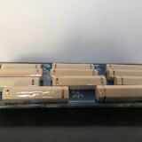 Wears pink beige ceramic knives Art Deco era