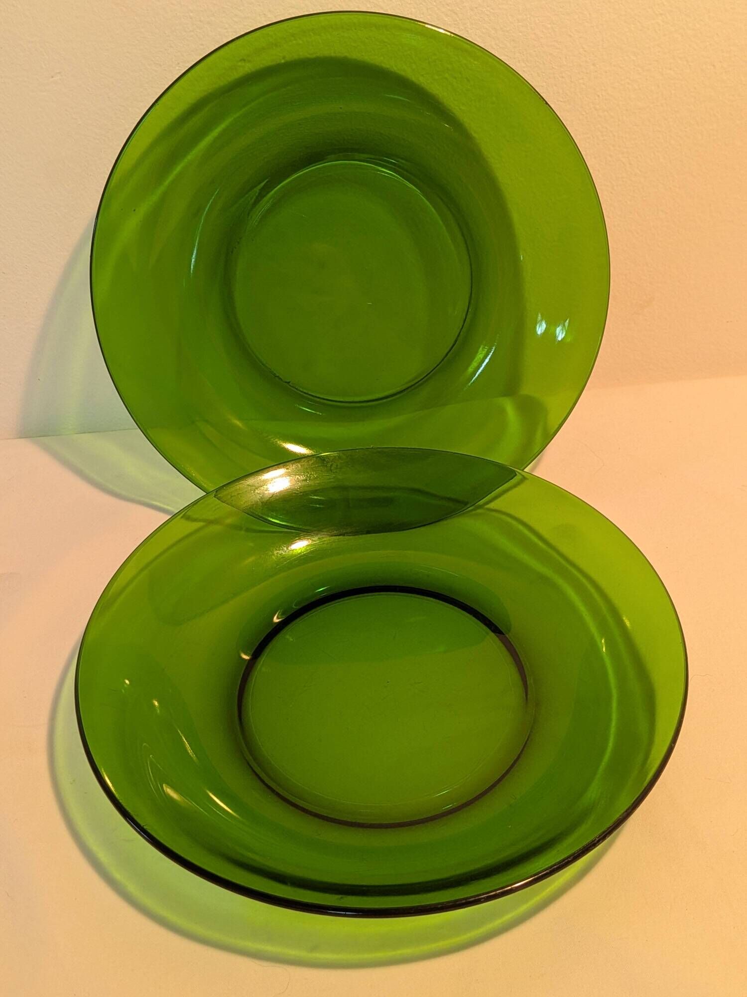 Set of 2 vintage green glass plates with dark rim – 1960s/70s