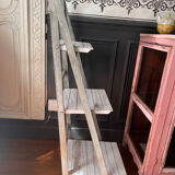 Small workshop scale, Stepladder white patina