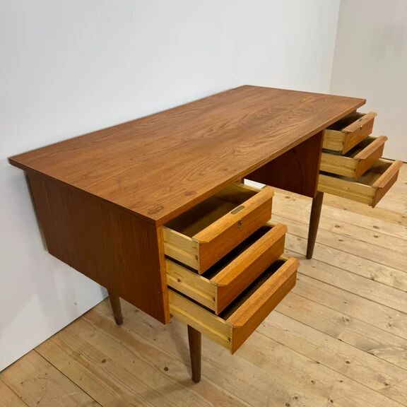 Bureau d'écriture danois en teck, 1960