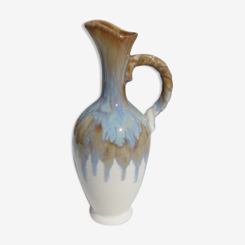 Ceramic pitcher with glazes